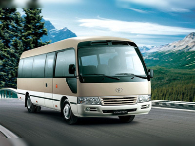 旅游通勤--丰田中巴